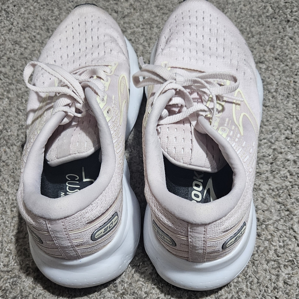 Brooks Women's Pink Running Shoes - Picture 4 of 8